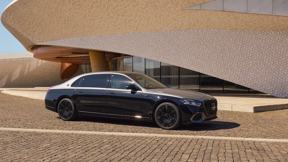 2027 Mercedes-Maybach S-Class (MB portal photo). Optional equipment shown.